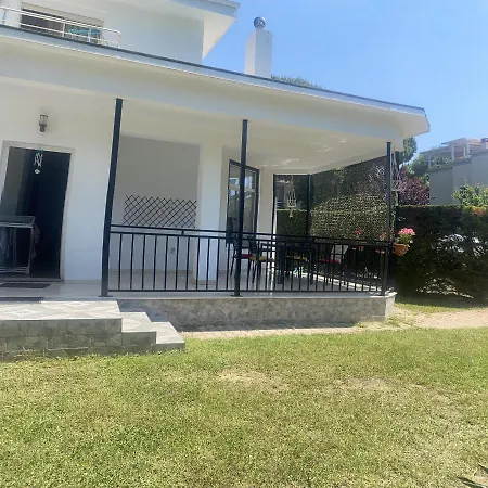 Vakantiehuis 2-beds Garden Parking 100m To