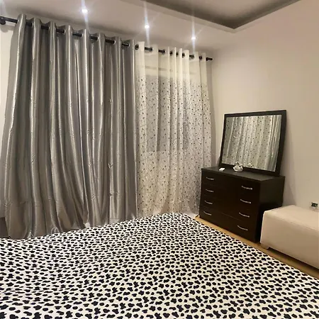 2-beds Garden Parking 100m To Vakantiehuis Durrës