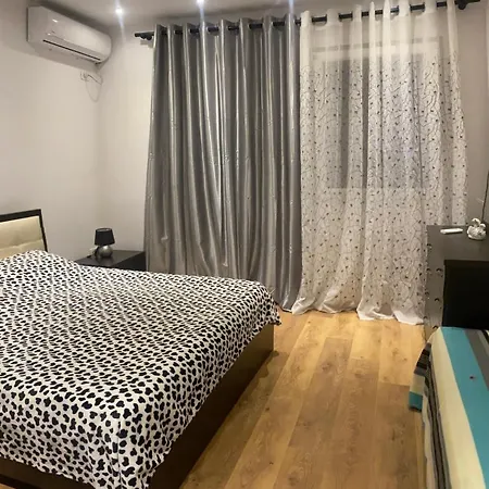 Vakantiehuis 2-beds Garden Parking 100m To Durrës