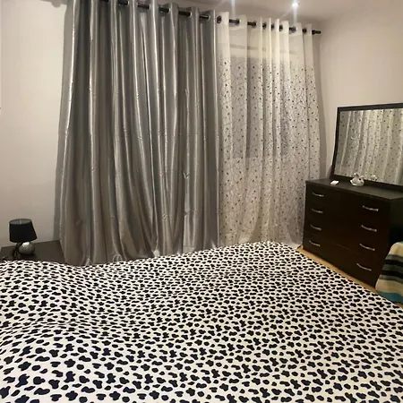 2-beds Garden Parking 100m To Vakantiehuis